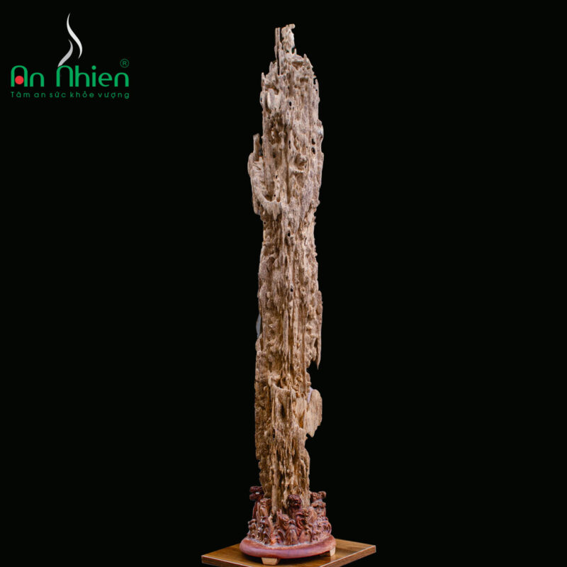 Trầm Hương Cảnh - MNT028